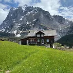 Διαμέρισμα An Ruhiger Lage Mit Schoener Bergsicht By Interhome *