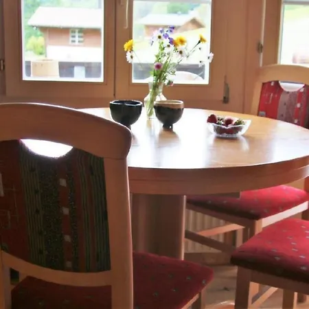 An Ruhiger Lage Mit Schoener Bergsicht By Interhome جريندلوالد