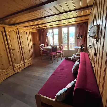 شقة An Ruhiger Lage Mit Schoener Bergsicht By Interhome