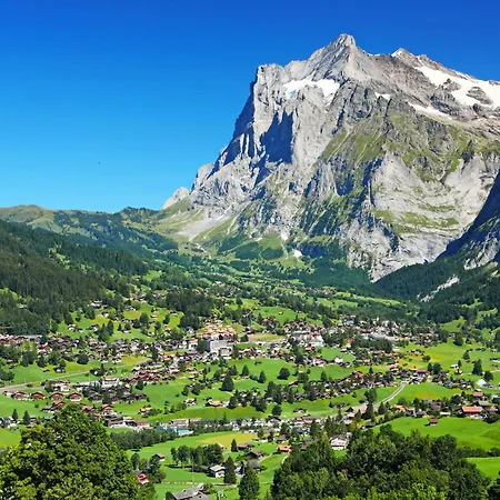 An Ruhiger Lage Mit Schoener Bergsicht By Interhome * 格林德瓦