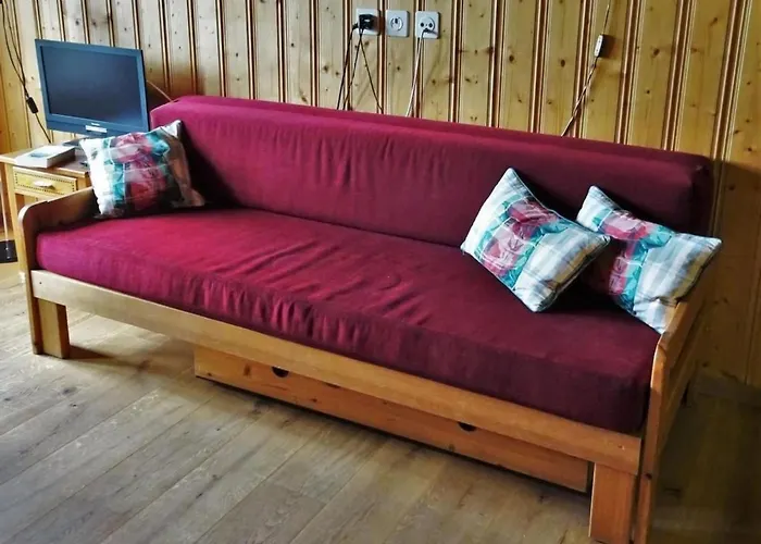 An Ruhiger Lage Mit Schoener Bergsicht By Interhome *