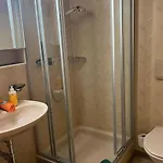 An Ruhiger Lage Mit Schoener Bergsicht By Interhome Lejlighed *